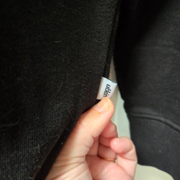 ULKIN Figure Inspired Art Kurt Cobain Black Sweatshirt - Picture 6 of 8